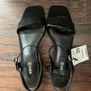 Sandal